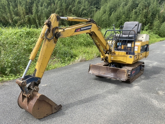 コマツ油圧ショベル