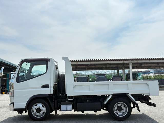 �o�����[�i�c�Ǝ��Ԃ�9:00����18:00�ƂȂ�܂��B���O�A��������ΑΉ��\�ł��̂ł��C�y�ɂ����k����������