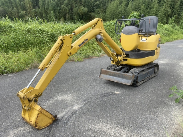 コマツ油圧ショベル