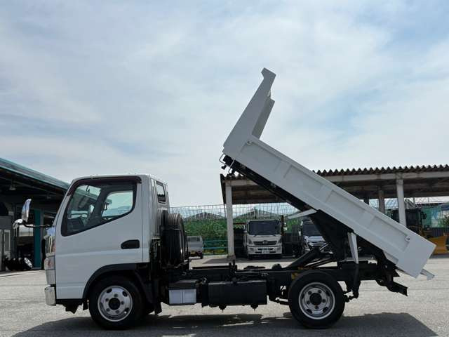 �x�����z�ɂ́A�ŋ��A�����ӕی��A�o�^��p�A���T�C�N���a�����ȂǍ��݂̋��z�ƂȂ�܂��B�R�`���o�^�A�X�������n���̉��i�ƂȂ�܂��B���O�o�^�E�[�Ԃ̏ꍇ�́A�ʓr��p�𒸂��܂��B�ڍׂ͂��₢���킹���������B