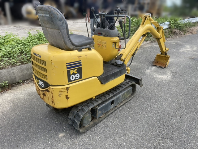 コマツ油圧ショベル