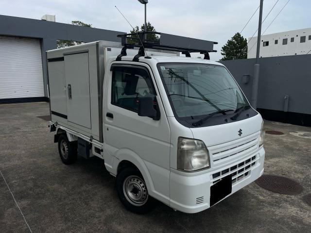 スズキキャリー、ニッサンスキッパーのカーラジオと取り付けボックスです スズキ スーパーキャリー オーディオ取り付け｜グーネットピット