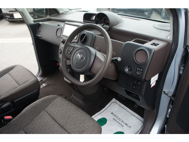 常時店舗在庫300台以上あります。当店は厳選仕入れをしております。輸入車 国産車 注文車 納得のいく、お客様のお探しのいいお車がきっと見つかります。☆直通TEL0569-84-1338