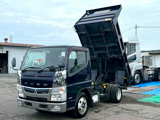 キャンターダンプ