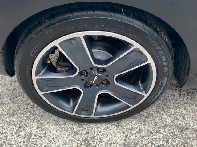 ����17�C���`�A���~�z�C�[���t����