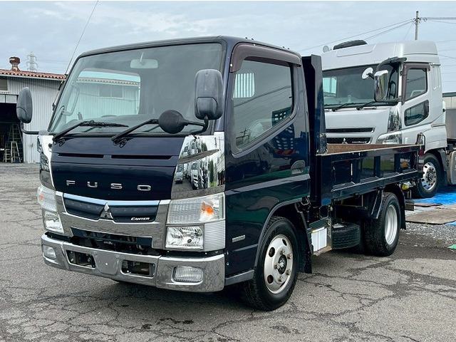 キャンターダンプ