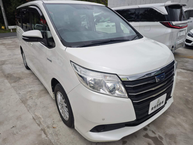 ノア ノア型式：DBA-ZRR85W（トヨタ）のクルマカタログ｜中古車の
