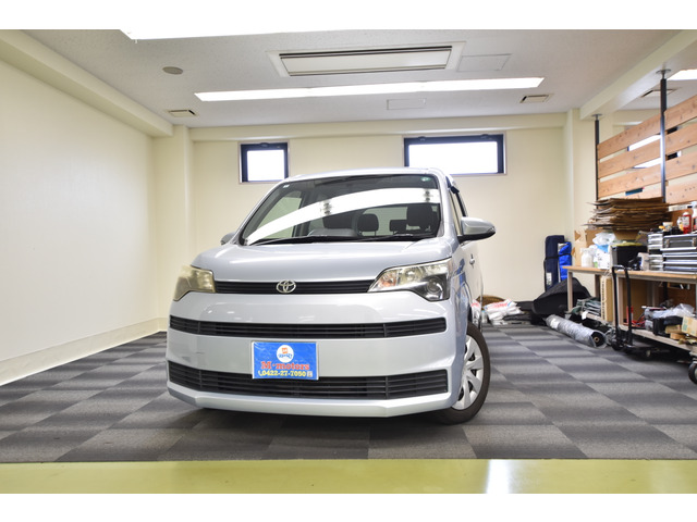 ETC���͂��߃i�r�A�t���Z�OTV�ABluetooth �o�b�N�J�����̕t�������Ԃł��B���s������4.7���L����ŎԌ���R8�N7���܂Ŏc���Ă��܂��̂ōw����ɏo����Ȃ��̂����͂�1��ł��B