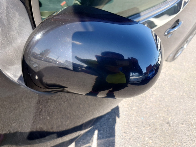 程度が悪い車が安いのは当たり前です。当店はコストを安く!薄利多売価格設定でお客様が良質安価な車両に出会える事にこだわっております。少し年式が古くても程度の良い車両は沢山あります!