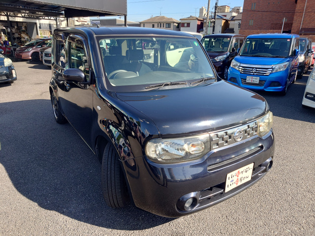 3ヶ月・3000kmの無料保証付きです。エンジン、ミッション等の修理の際に金額が大きくなりがちな箇所も無料修理で安心です。最大3年までの有料保証も取り扱っております。