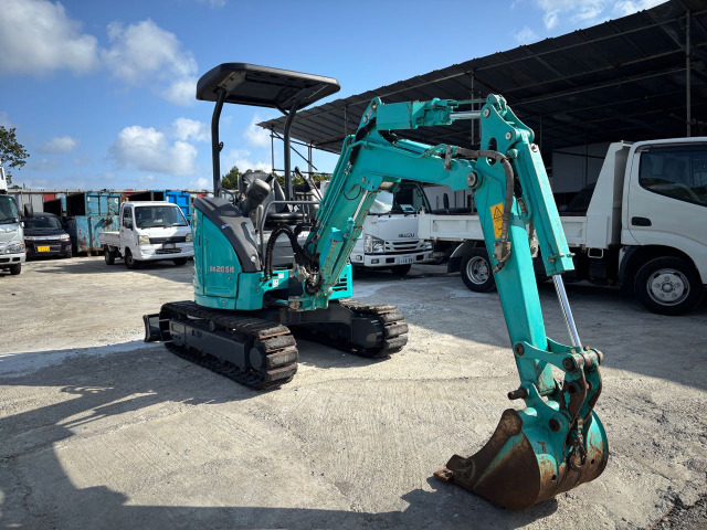 コベルコ油圧ショベル