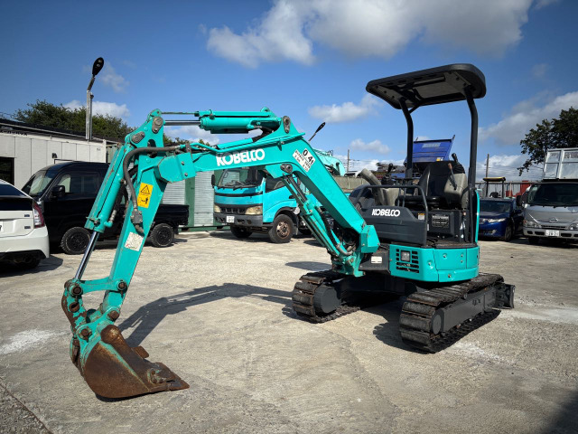 コベルコ油圧ショベル