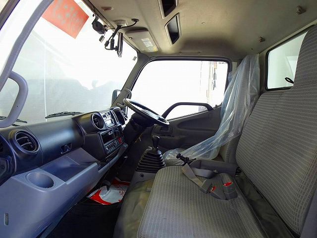 �Ԑ���E�x�񑕒u �Փ˔�Q�y���u���[�L �A�C�h�����O�X�g�b�v �t�H�O�����v �g���N�V�����R���g���[�� �d���p�[�L���O�u���[�L �n�C���[�t