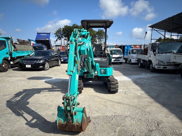 コベルコ油圧ショベル