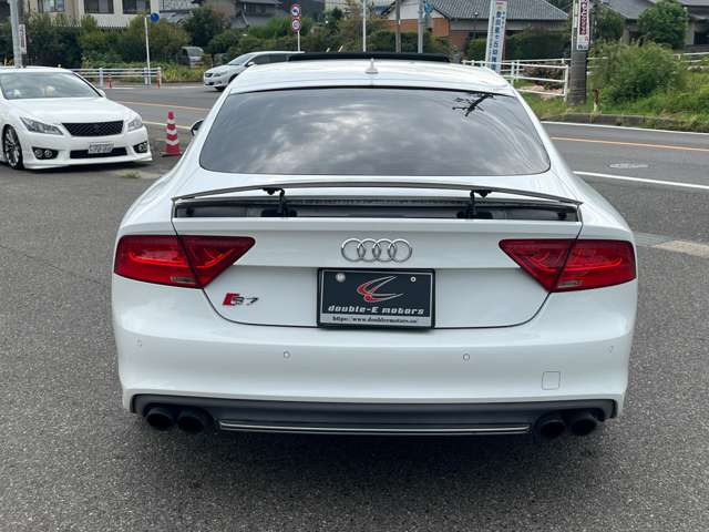 掲載写真以外に気になる箇所がございましたらお気軽にお問い合わせください。メールにて送らさせて頂きます。