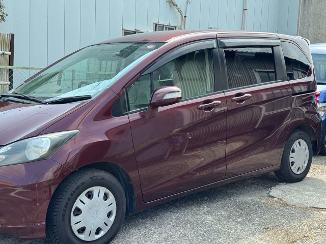 フリード GB3 車検1年半付き ホンダ フリードスパイク G エアロ