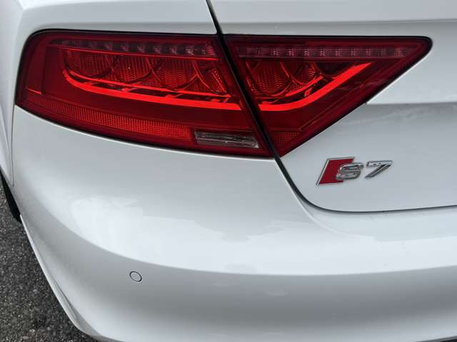 ご購入後も、車検から整備、修理まで自社でサポートさせていただく事ができます。