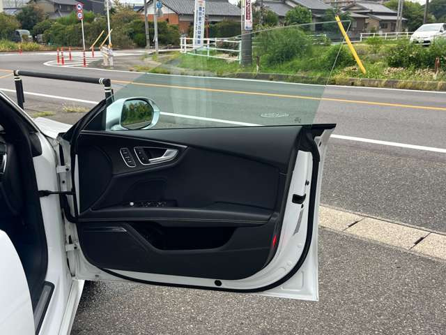 下取り車両のご相談も、もちろんお任せください。高価買取をさせていただきます。