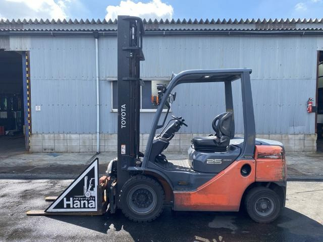 トヨタL&amp;F(トヨタ) エンジンフォークリフト　16730 中古車画像