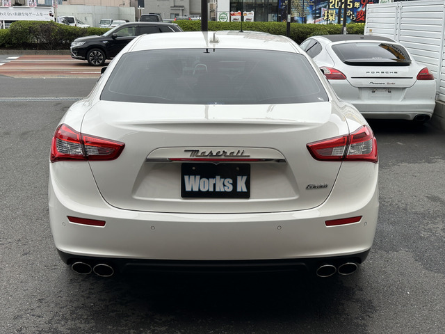 �y�O�� ���z�N���[�j���O�ς݂ŃL���C�ł��B���{�f�B�K���X�R�[�e�B���O������舵�����Ă���܂��̂Ő��񂲑��k�������B