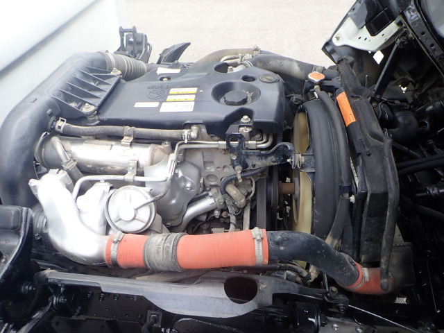 �G���W��OH�����ςł��B�ԗ��^��:BDG-LKR85AD �G���W���^��:4JJ1 �r�C��:2.99L �y�� �r�K�X�K�� �^�[�{����