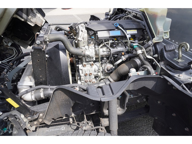 �L�x�ȃg���b�N�A���p�ԁA�n�C�G�[�X�Ȃǎ�舵���Ă���܂��B��xHP�������������Bhttp://www.vantruck.co.jp/