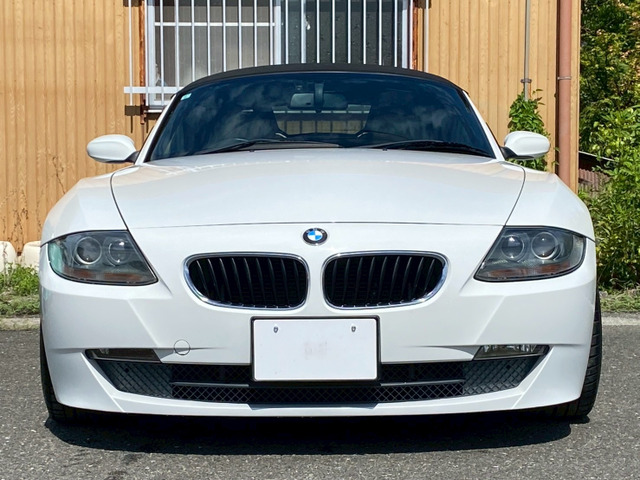 �������L����