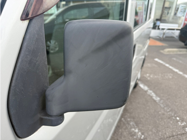 電話で現車を確認しながらご説明と写メなどを送らせて頂きます。契約書のやり取りもメールやFAXでも簡単できますので、お気軽に連絡ください。宜しくお願いします。薄利多売!安心☆満足☆納得価格☆格安販売専門店