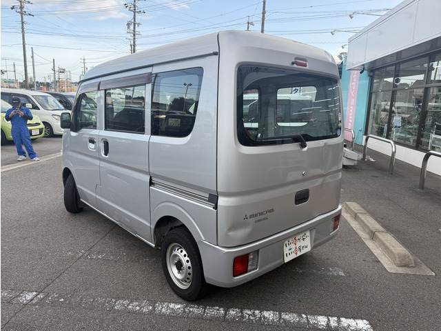 中古、新品のHDDナビ、ETC、地デジチューナー、フリップダウンモニター、バックモニターなど何でもご相談ください。下取りから取り換え、持ち込み取り付け可能です!ポータブルナビフルセグなど各メーカー取り扱い有