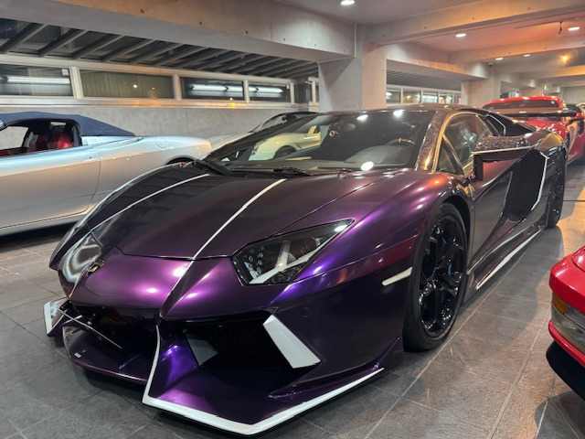 ランボルギーニ アヴェンタドール 2011年モデル LP700-4の価格