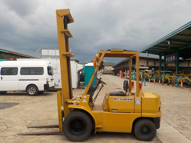 三菱ロジスネクストエンジンフォークリフト