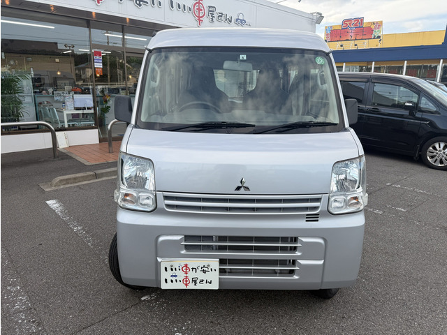 きちんとメンテナンスしてある車まだまだ乗れます。そんなお車を当店は乗り出し10万〜30万ぐらいの価格中心にて在庫してます。事故歴、修復歴、メーター改ざん車のお車は基本的に仕入れしません