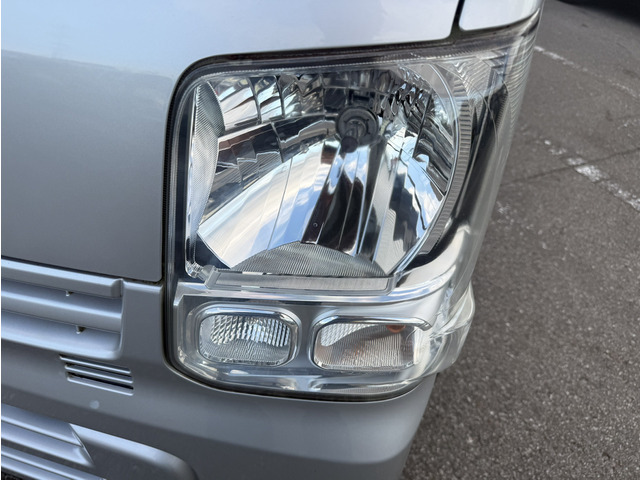 程度が悪い車が安いのは当たり前です。当店はコストを安く!薄利多売価格設定お客様が良い車両をお買い求め安くだけをこだわってます。少し年式古くても程度の良い車は沢山あります。