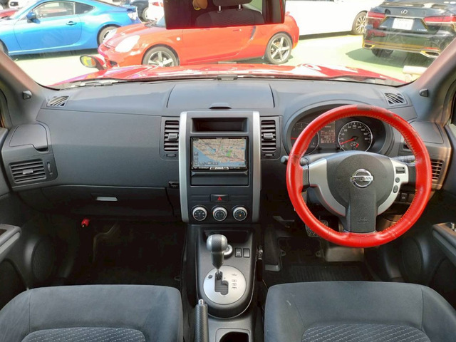 エクストレイル2.0 20GT ディーゼル 4WD