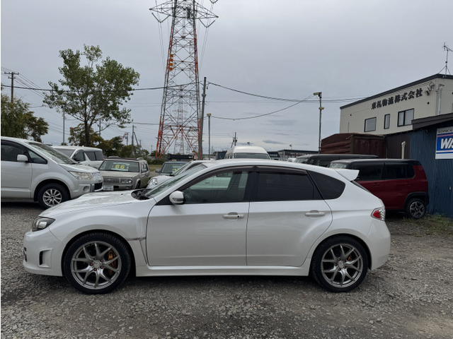 �c�Ǝ��Ԃ́A�ߑO10������ߌ�8���ƂȂ��Ă���܂��B���Ԃł̂����X������悤�ł�����Ŋ�w�܂ő��}���s���Ă܂��̂ł��C�y�ɂ��\���t�����������B�n���S�́w�h���x�A�d�Ԃ́w�����̗������O�x�ɂȂ�܂��B