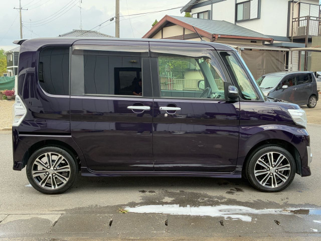 ●整備士と連携して、しっかり仕上げた車両をご提供します!