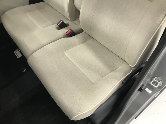 【自社整備工場完備】 自社整備工場を完備しており、納車前は徹底整備後お渡しとなります。自社工場だからこそ時間をかけれる。自社工場だからこそきめ細かい整備を。自社工場だからこそ出来る事があります。