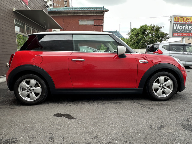 �y�O�� �E���z