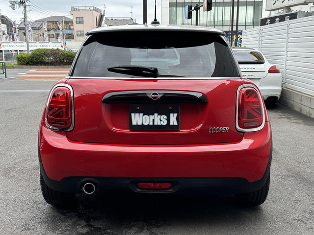 �y�O�� ���z�N���[�j���O�ς݂ŃL���C�ł��B���{�f�B�K���X�R�[�e�B���O������舵�����Ă���܂��̂Ő��񂲑��k�������B