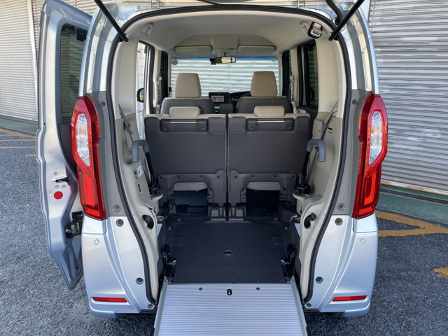 N-BOXG スロープ ホンダセンシング 車いす専用装備装着車