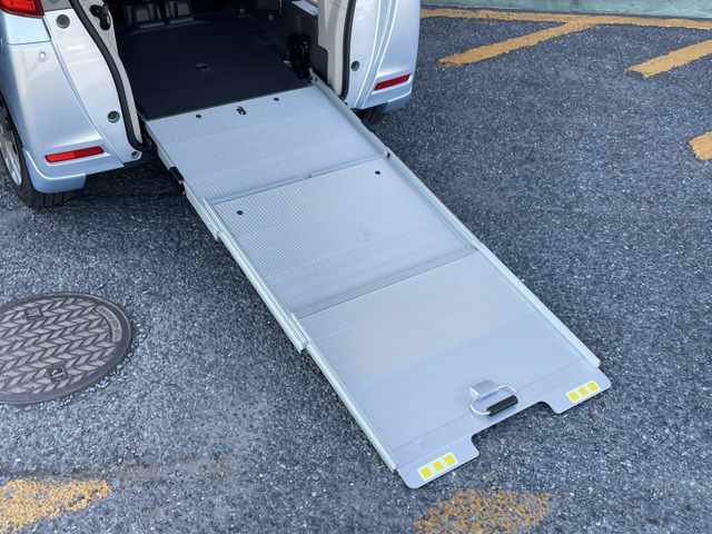 N-BOXG スロープ ホンダセンシング 車いす専用装備装着車