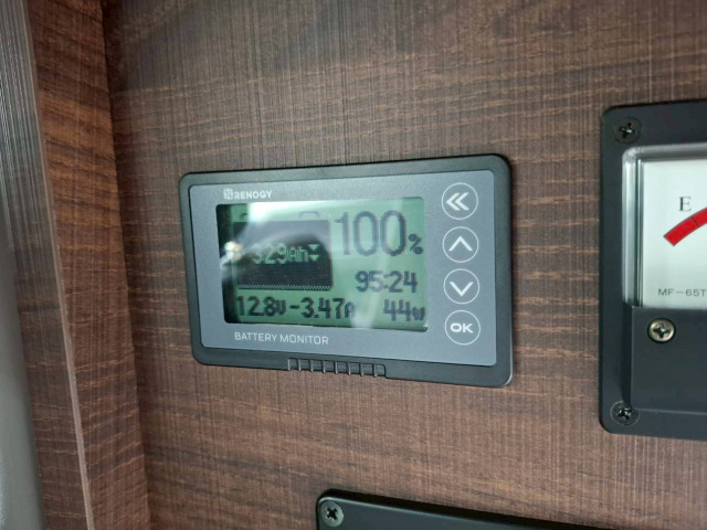 �o�b�e���[���j�^�[�V�X�e��!�d���A�d���A�c�ʂ��m�F�ł��܂�!