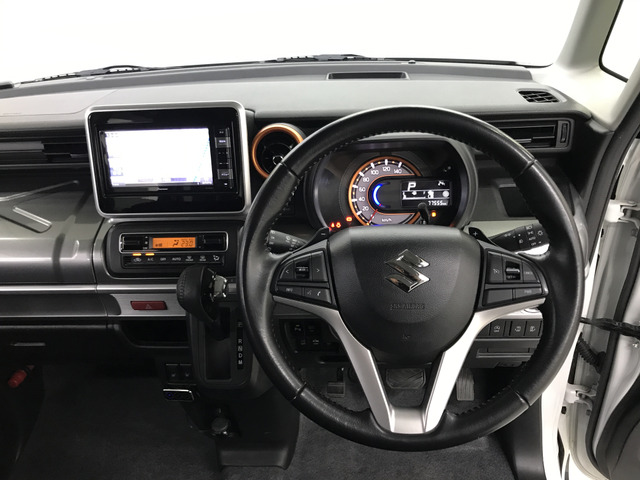 �y�W���ԗ��ɂ��āz �ቿ�i���������邽�߁A���ׂȏ��Ȃǂ͏C�������ɓW�����Ă���ꍇ���������܂��B�ł��邾�������������Ē����悤�ɂ��Ă���܂����A���s���ȕ��̓X�^�b�t�܂ł��q�˂��������B