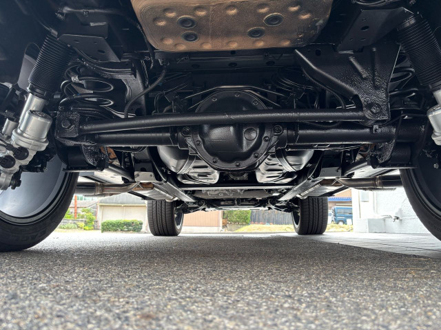 ���Ђł̓N���V�b�N�J�[�A�X�|�[�c�J�[�ASUV�A�����Z�_�����A���L�����f������舵���Ă���܂��B�A���ԁE���Y�Ԗ�킸�A���Ԃ����T���̍ۂ͐���A�����k���������B