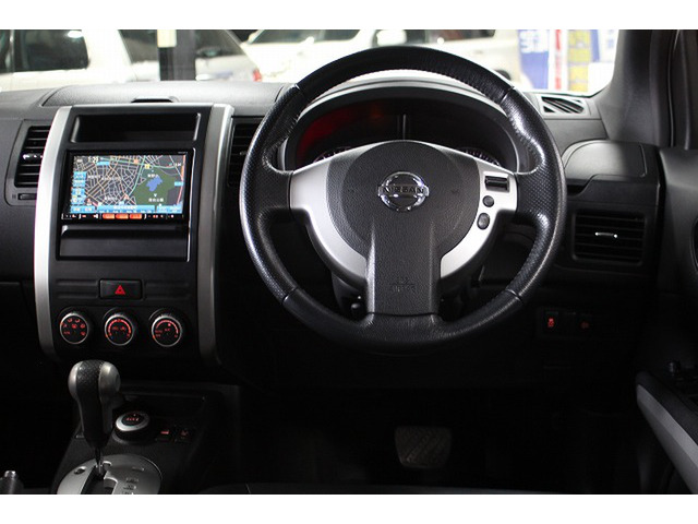 エクストレイル2.0 20GT ディーゼル 4WD