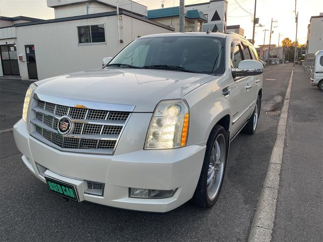 ノ*リ様 07キャデラックエスカレード キャデラック エスカレード 2007年モデル Platinumの価格・性能