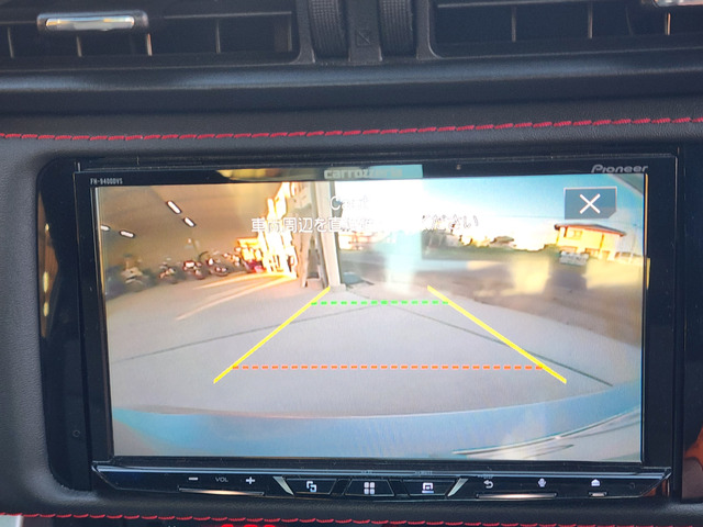 �o�b�N�J�����Œ��Ԃ��y�X��