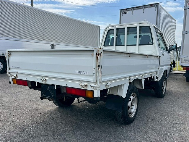 ����DX�O���[�h!���V�^���ʖƋ�OK!��H15-�^�E���G�[�X�E���{�f�B��