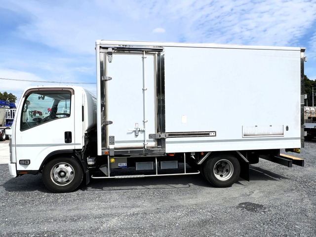 エルフアルミバン