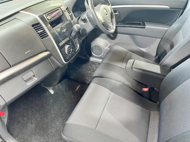 ���݌�200��ȏ�!�������񂠂邩�炲��]�̂��Ԃ�������܂�! �f�ڂ���Ă��Ȃ��݌ɎԂ������������܂��̂ŁA���C�y�ɂ��⍇��������!